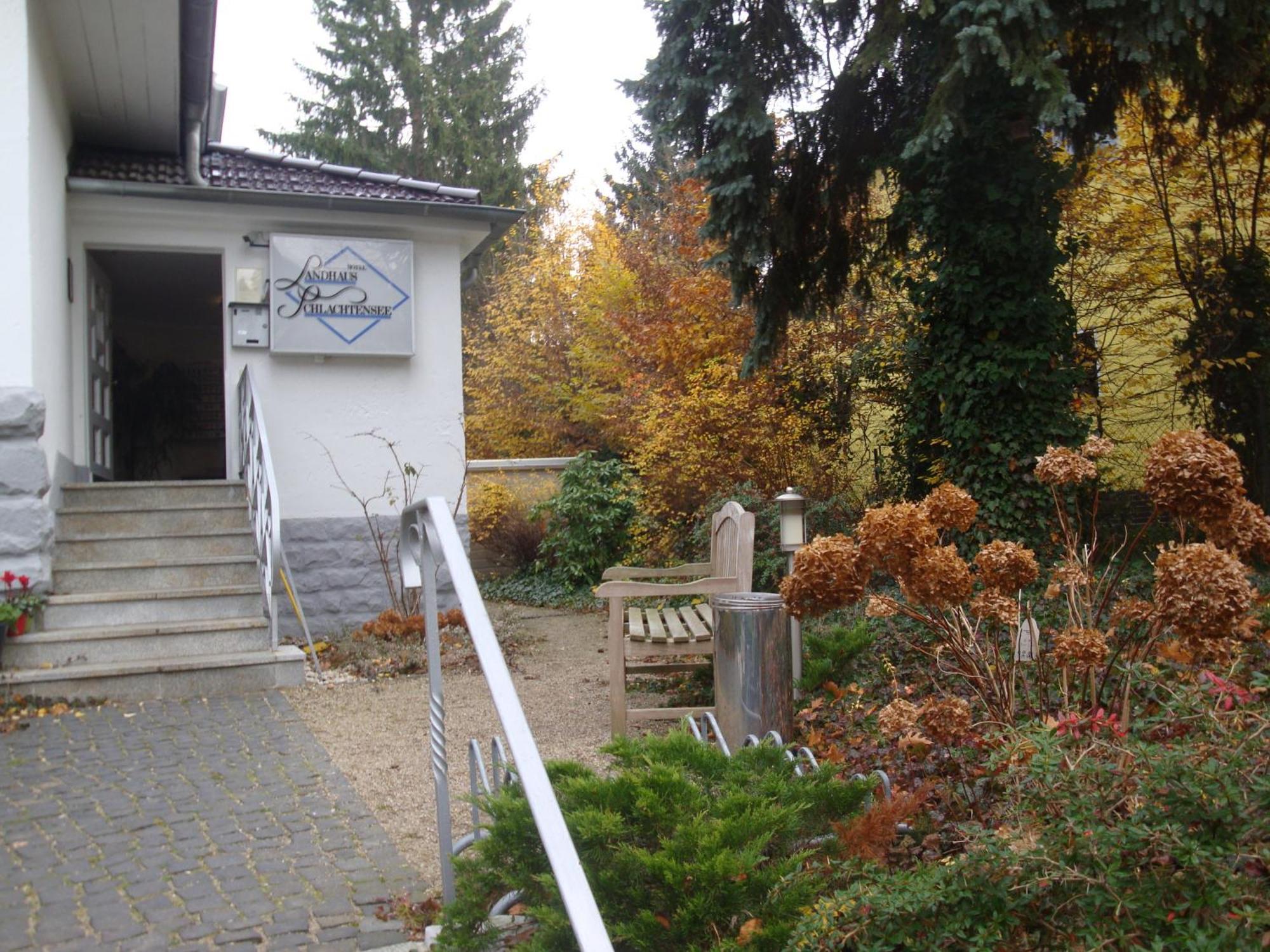 Hotel Landhaus Schlachtensee Berlin Bagian luar foto