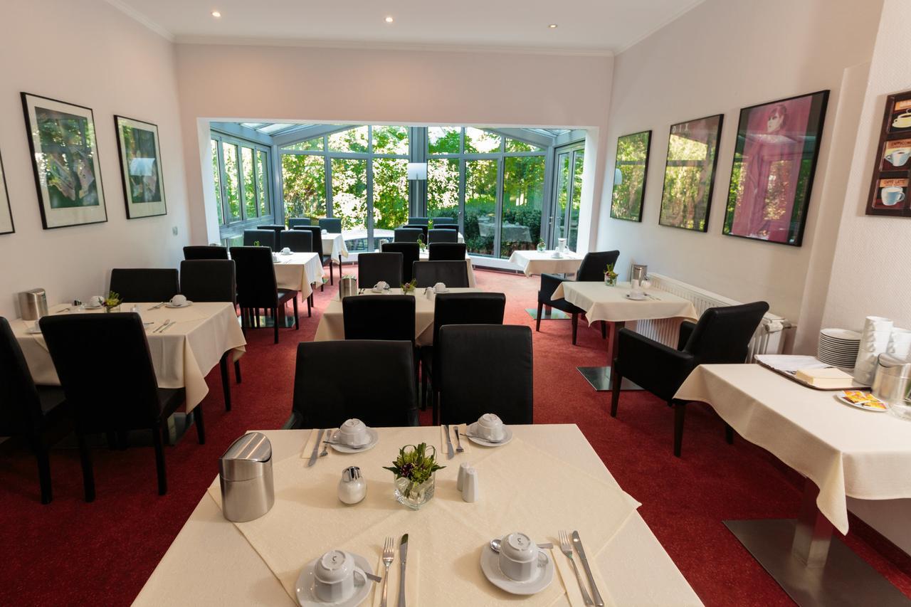 Hotel Landhaus Schlachtensee Berlin Bagian luar foto